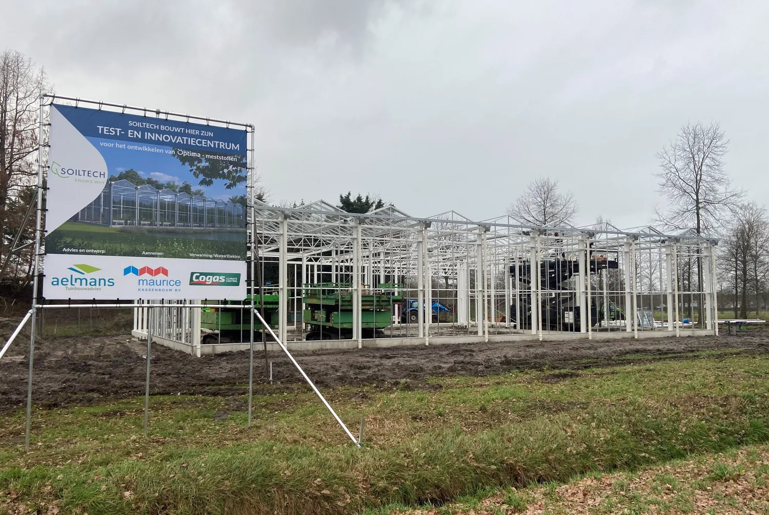 Kas in aanbouw