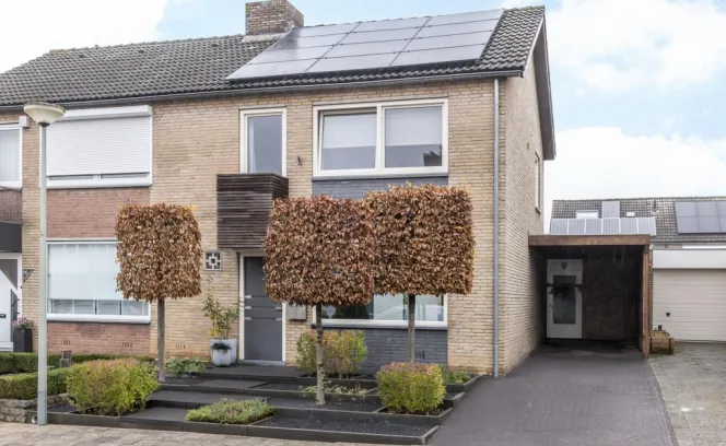 Shomonstraat 8