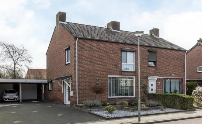 Pastoor Pendersstraat 8