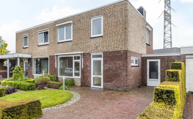 Achtbunderstraat 7