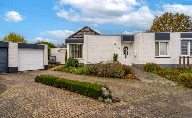 Kapelaan Wijnensingel 74