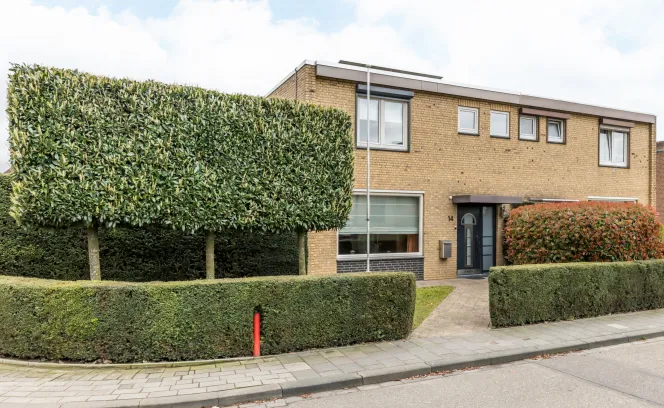 Spoorstraat 14