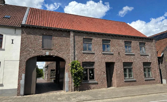 Maasheuvel 24