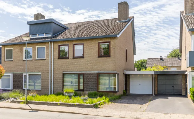 Grachtstraat 28