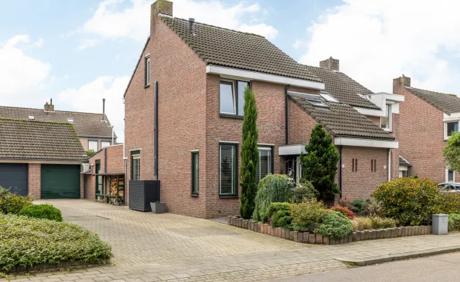 Grachtstraat 38